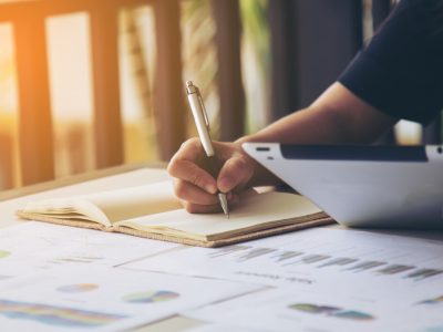 business-women-signature-document_1388-90